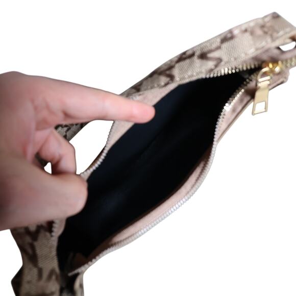 Y2K Shoulder Bag Baguette Clutch Beige Brown Monogram w/ Doggie Attached - Picture 7 of 8